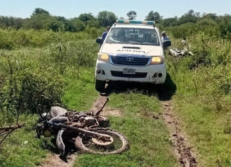 Rescataron a un hombre que terminó sumergido en un canal tras un accidente en Tres Isletas