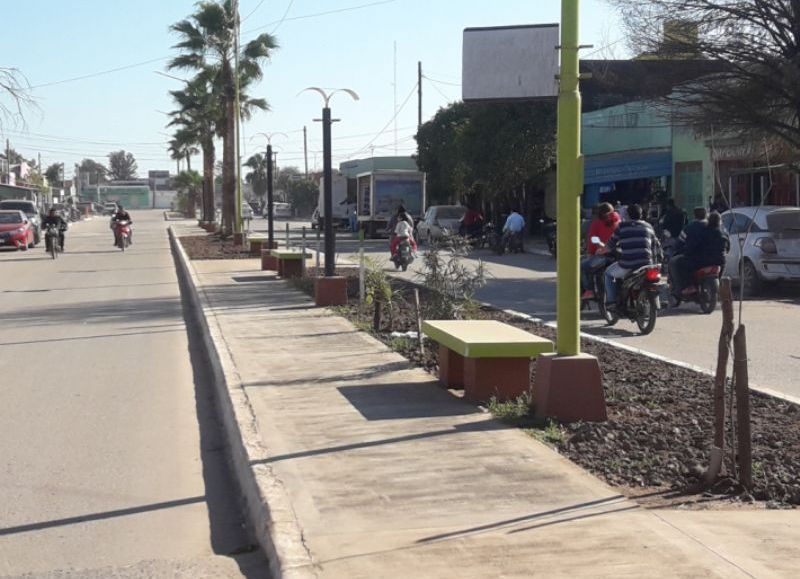 El Municipio de Castelli inaugura las obras de la avenida G emes