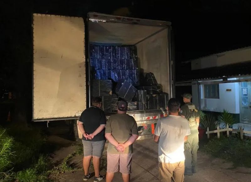 Detectaron 150 mil atados de cigarrillos de contrabando en un camión paraguayo