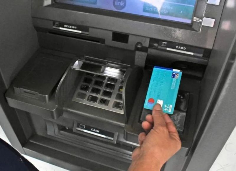 El Gobierno provincial anunció el pago de sueldos de la administración pública