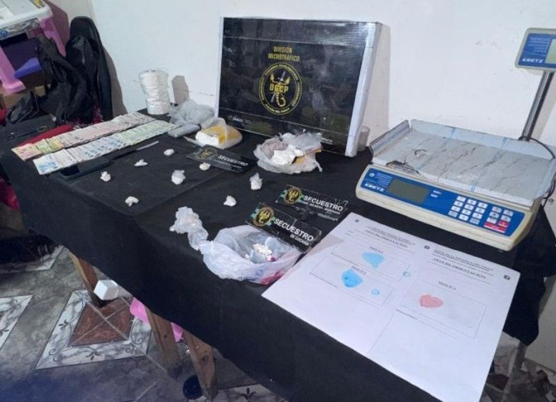 Secuestraron casi un kilo de cocaína y detuvieron a un presunto dealer en Barranqueras
