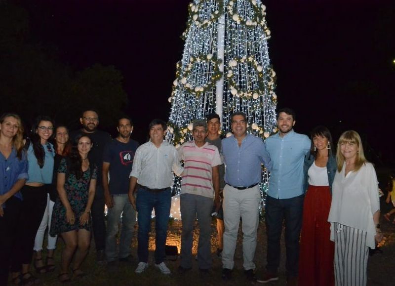 Resistencia ya vive la Navidad qued inaugurado el gran rbol de