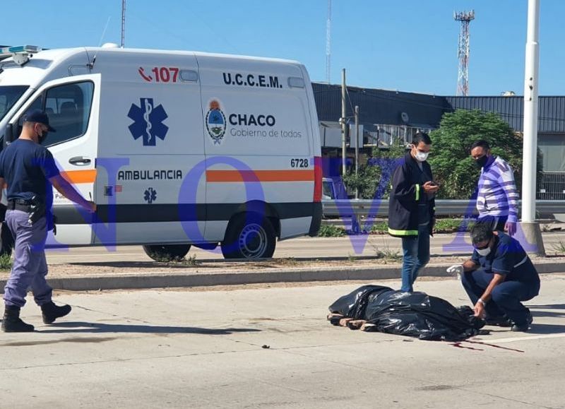 Un motociclista perdi la vida tras un accidente con un cami n en