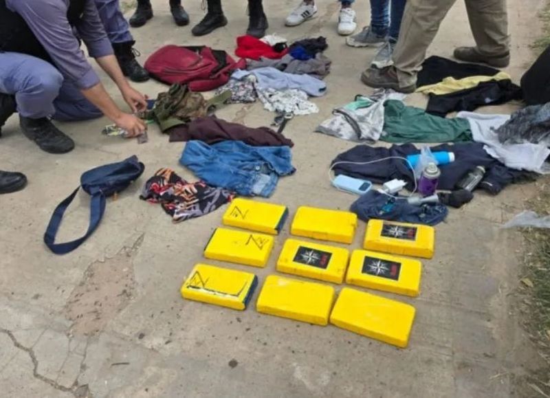 Secuestraron nueve panes de cocaína y cuatro personas fueron detenidas en Resistencia