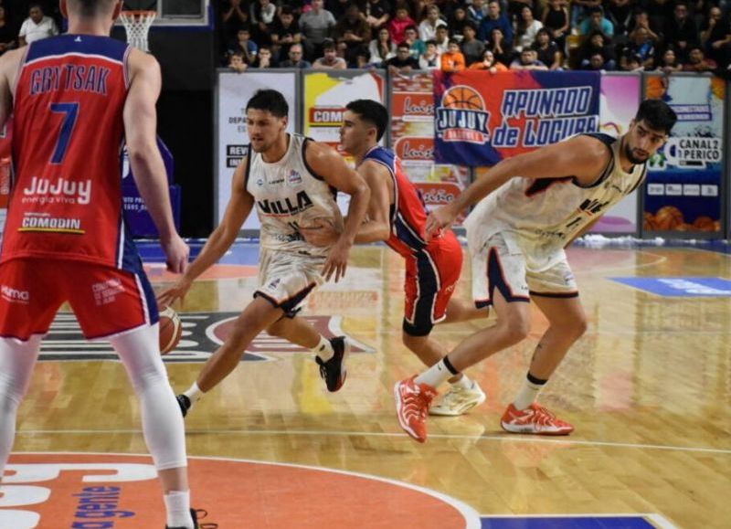 Villa San Martín lo supo cerrar como visitante en Jujuy y se metió en octavos de final