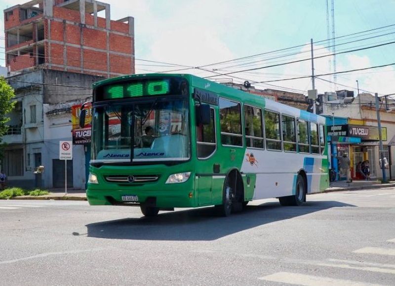 La provincia aportará más de 1.800 millones de pesos mensuales para sostener el transporte público