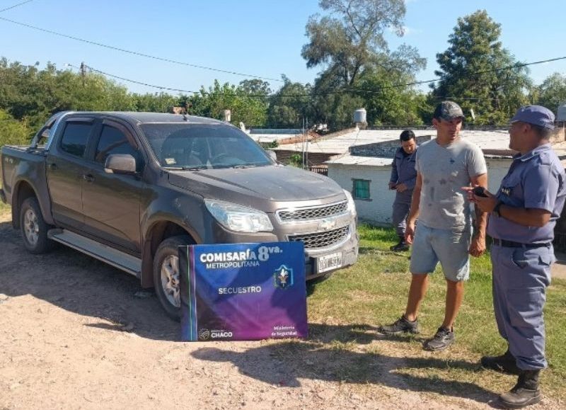Localizaron una camioneta robada en una guardería de lanchas de Puerto Antequera