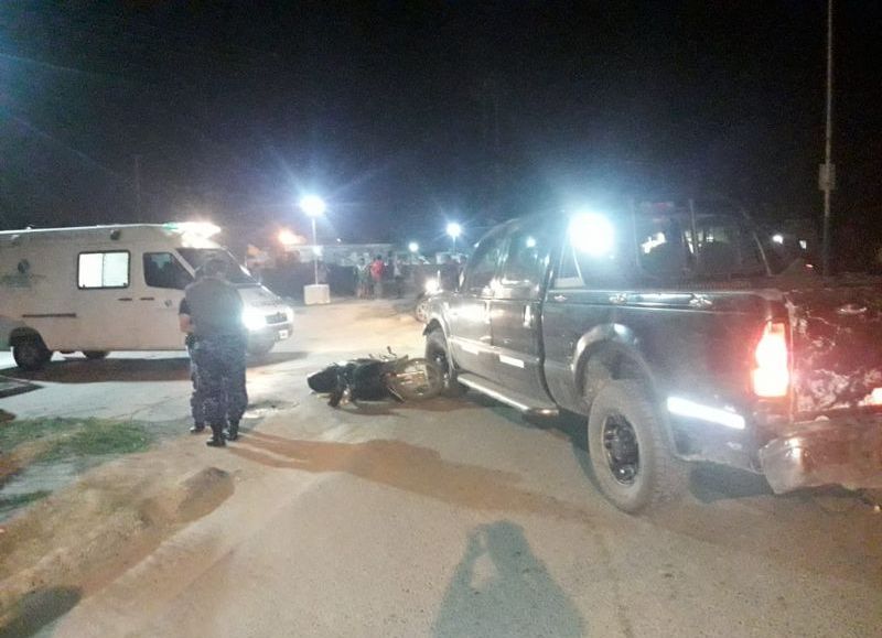 El accidente diario joven termin debajo de una camioneta