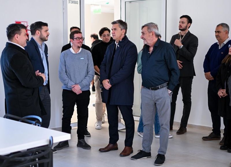 El Gobierno provincial recorrió la ampliación de servicios y espacios terapéuticos en la Clínica San Gabriel