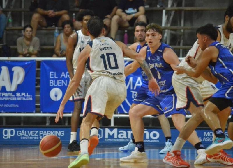 Villa San Martín apareció en los momentos claves, no desesperó y volvió a ganar en Santa Fe