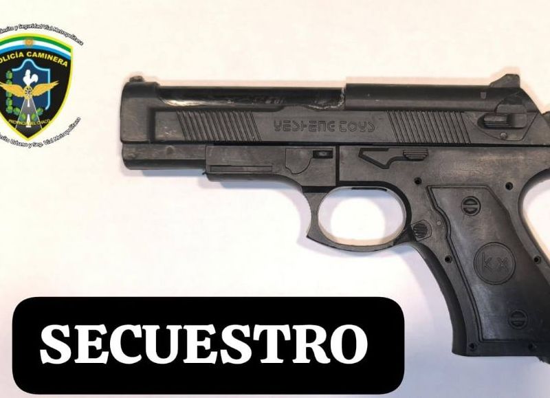 Detienen a un joven de 19 años con una pistola de juguete a la salida de un boliche de Resistencia