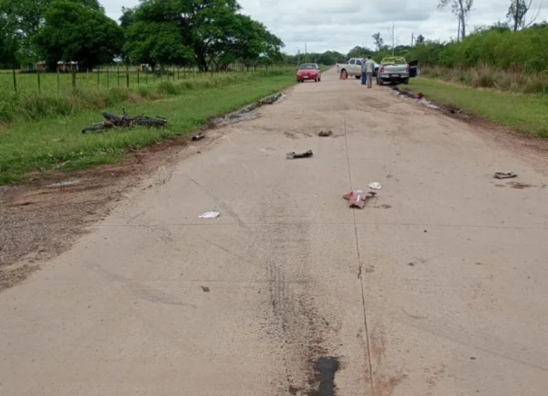 Margarita Belén: choque entre una camioneta y una moto dejó un hombre herido