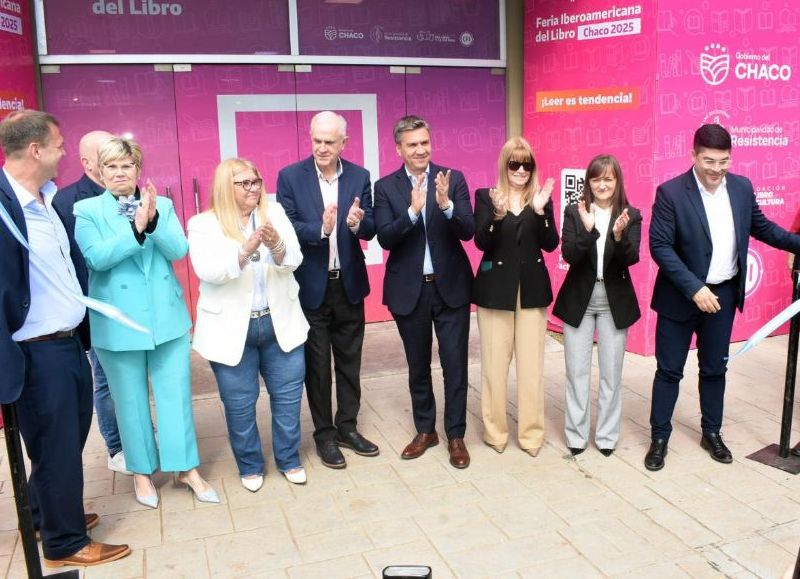 El Gobierno provincial acompañó la apertura de la Feria Iberoamericana del Libro