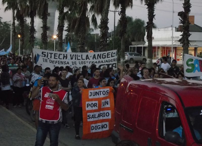 Tercera caravana docente contra Capitanich que no quiere pagar la