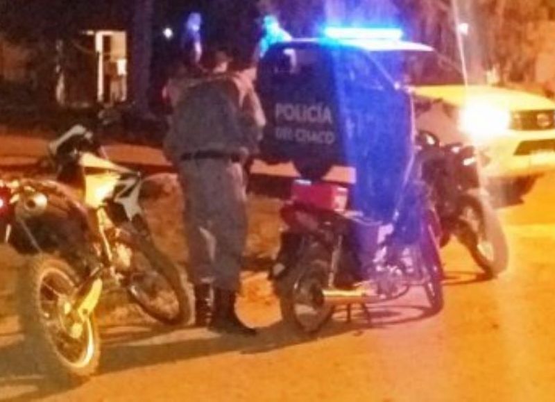 Se meti con el equivocado intent robar a un efectivo policial y