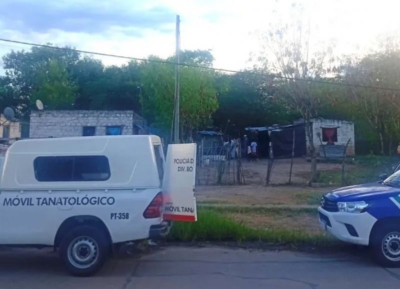 Un joven fue encontrado sin vida en una cancha de fútbol en Sáenz Peña