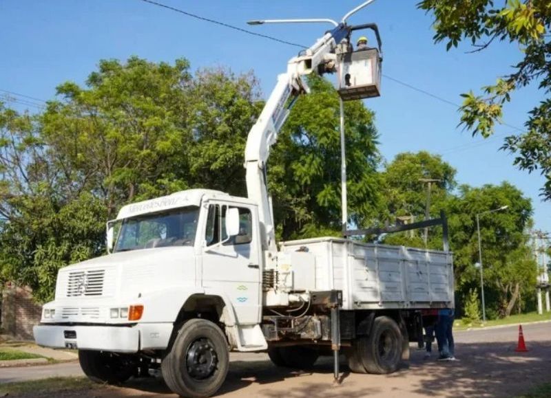 El municipio de Barranqueras mejora la iluminación y las calles urbanas