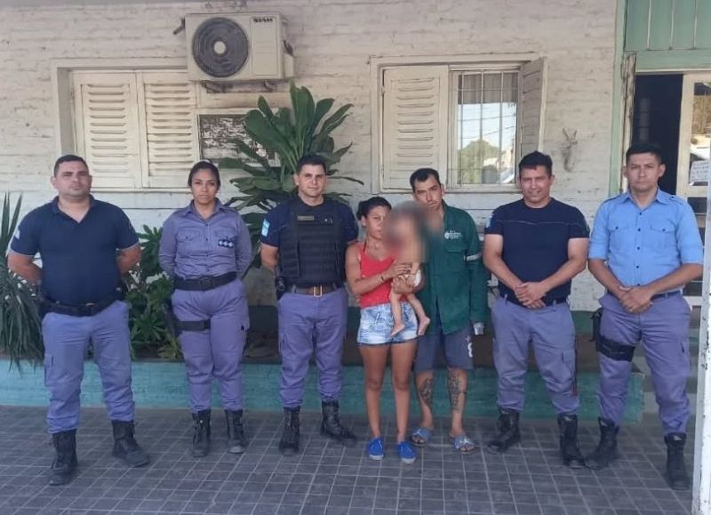 Resistencia: agentes policiales salvaron la vida de una bebé que no podía respirar