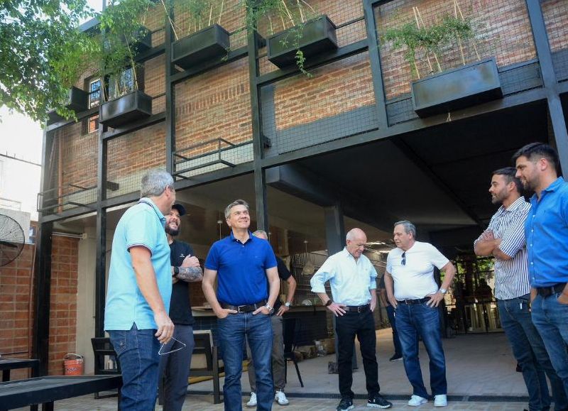 El Gobierno provincial constató el avance de las obras de un nuevo paseo gastronómico en Resistencia