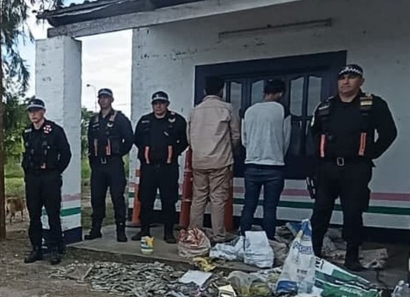 Descubrieron placas de cementerio ocultas en una camioneta en General San Martín