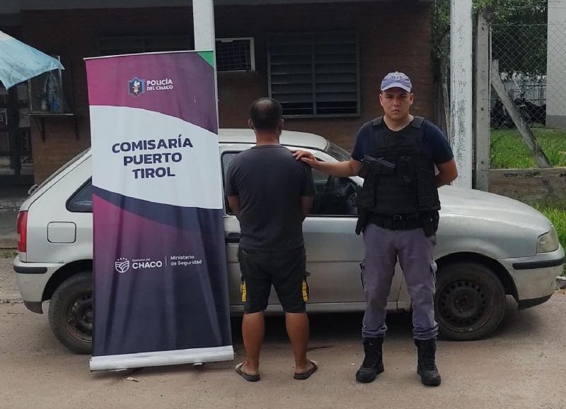 Puerto Tirol: detuvieron a un hombre que huyó y abandonó un auto con numeración adulterada