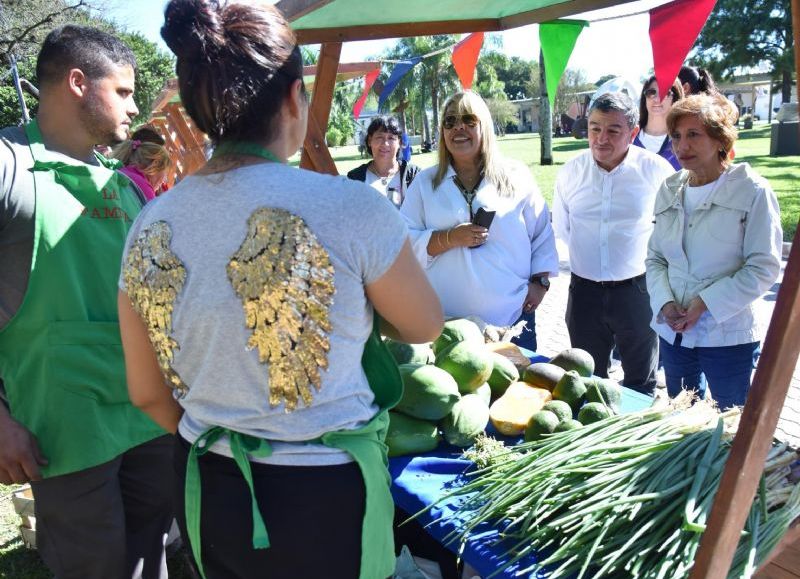 Nueva feria de pequeños productores en el Domo del Centenario de Resistencia