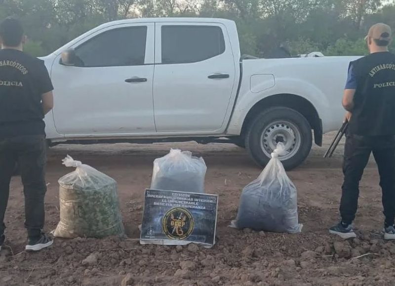 Detienen una camioneta que trasladaba 55 kilos de hojas de coca en El Sauzalito
