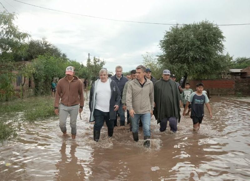El Gobierno provincial desplegó un operativo de asistencia en las localidades afectadas por las lluvias