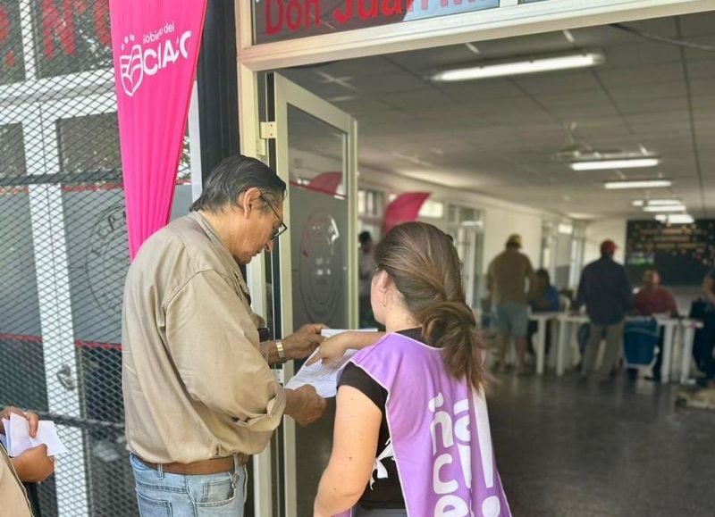 Comenzaron los operativos para impulsar la inscripción al Subsidio Nacional en Villa Ángela