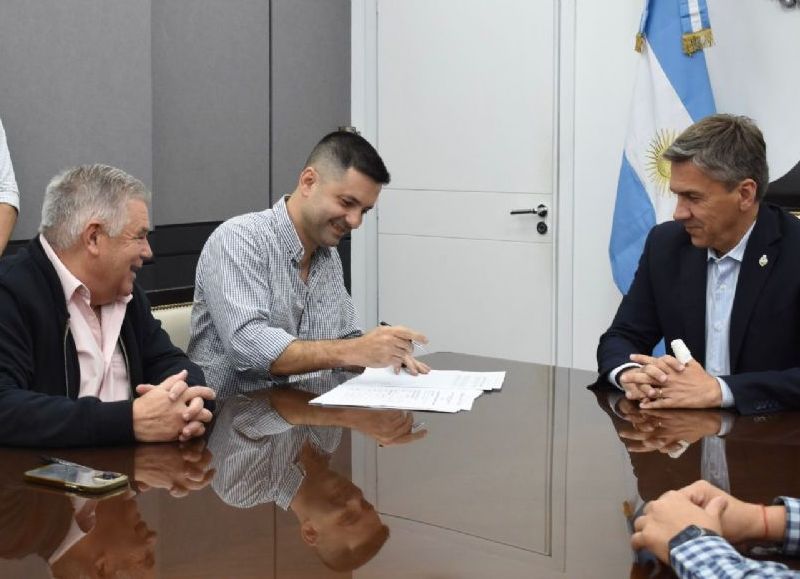 El Gobierno provincial dio inicio a los trabajos de saneamiento cloacal e impacto ambiental en Sáenz Peña