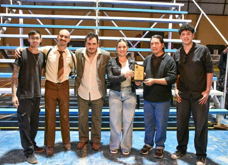 Laguna Blanca apostó al teatro con el reestreno de "Boris" en el 30° aniversario del Grupo Sacrum