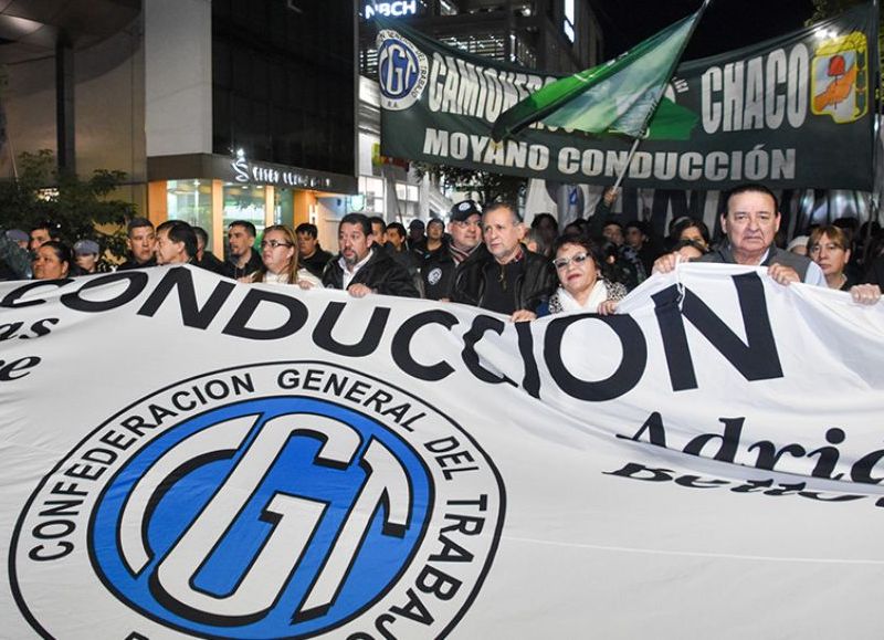 Organizaciones sindicales marcharon ratificando el rechazo y una acción colectiva directa contra el ajuste